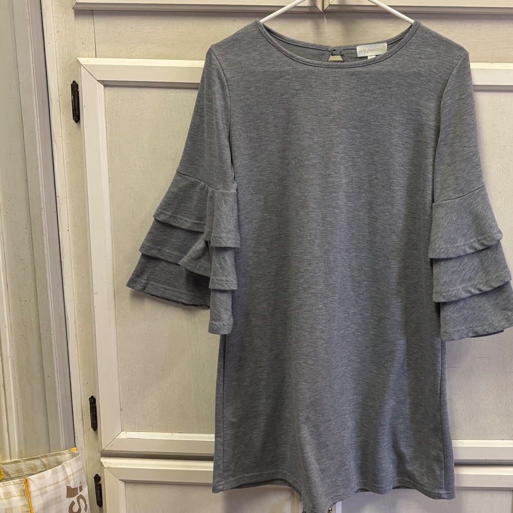 Simply Southern Dress Gray Ruffle Sleeve Crew Neck Medium Womens